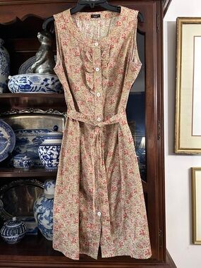 Vintage-Inspired Talbots Sleeveless Button-Front Dress in Floral Print EUC